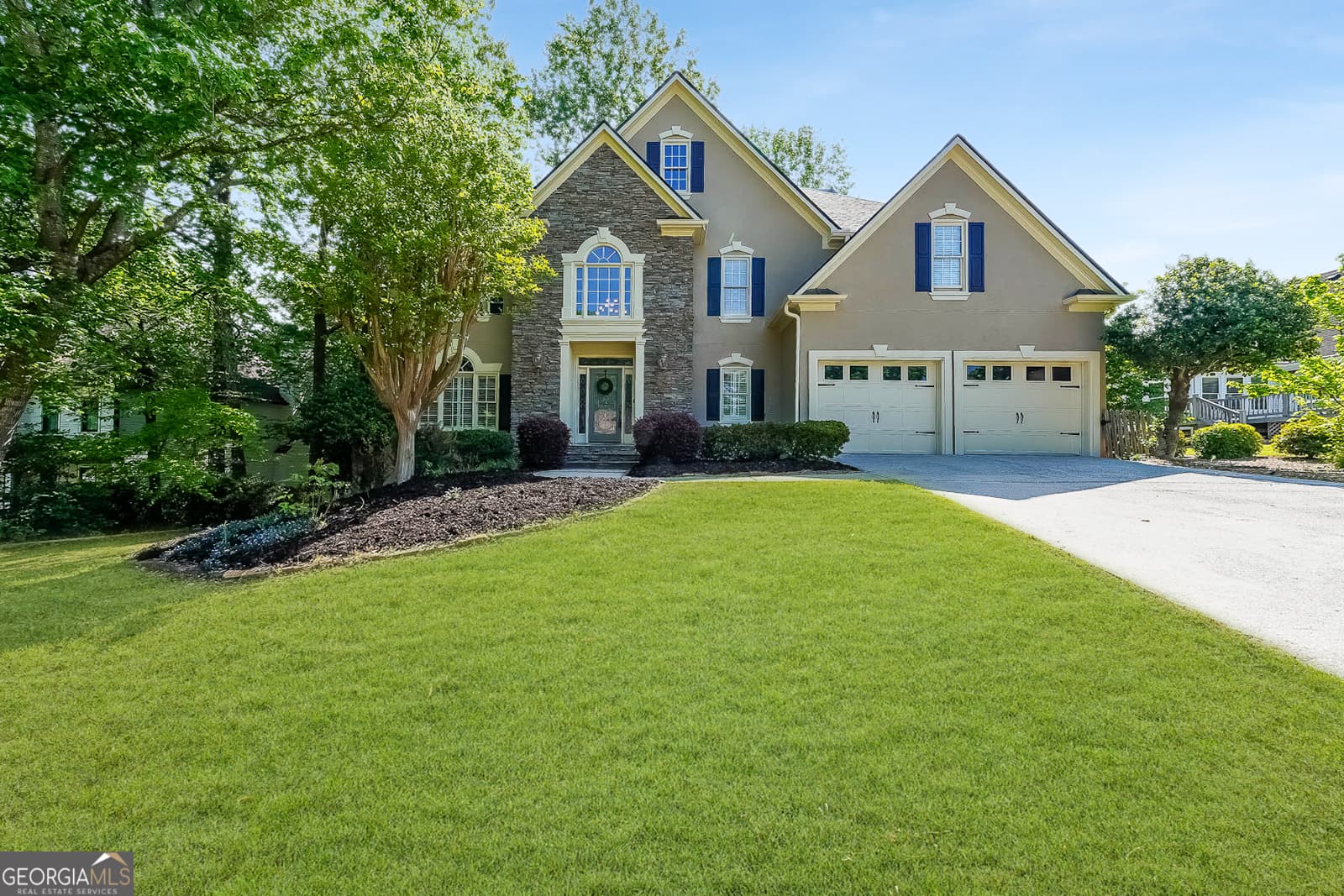 4 bedroom, 3.5 bathroom, 3,217 sq ft single family residence sold at 1354 Benbrooke Lane, Acworth, GA 30101
