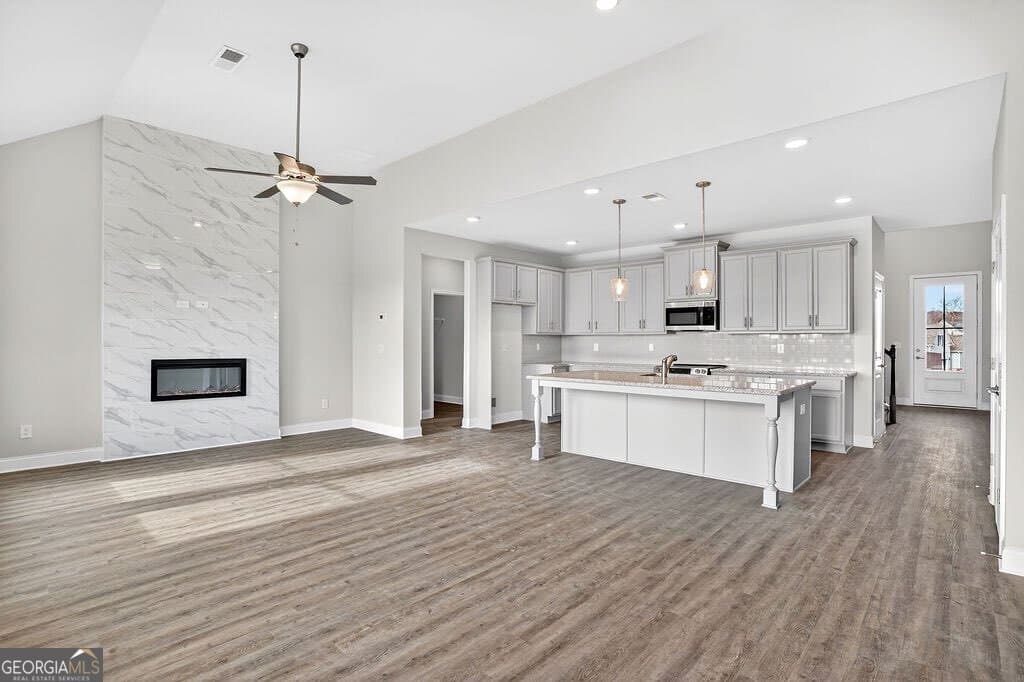 4 bedroom, 2.5 bathroom single family residence for sale at 161 Applewood Way, Homer, GA 30547 — photo 7