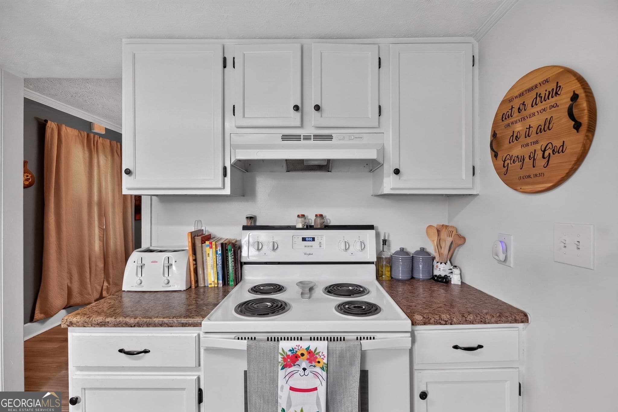 3 bedroom, 2 bathroom, 1,330 sq ft single family residence for sale at 120 W White Street, Carrollton, GA 30117 — photo 10