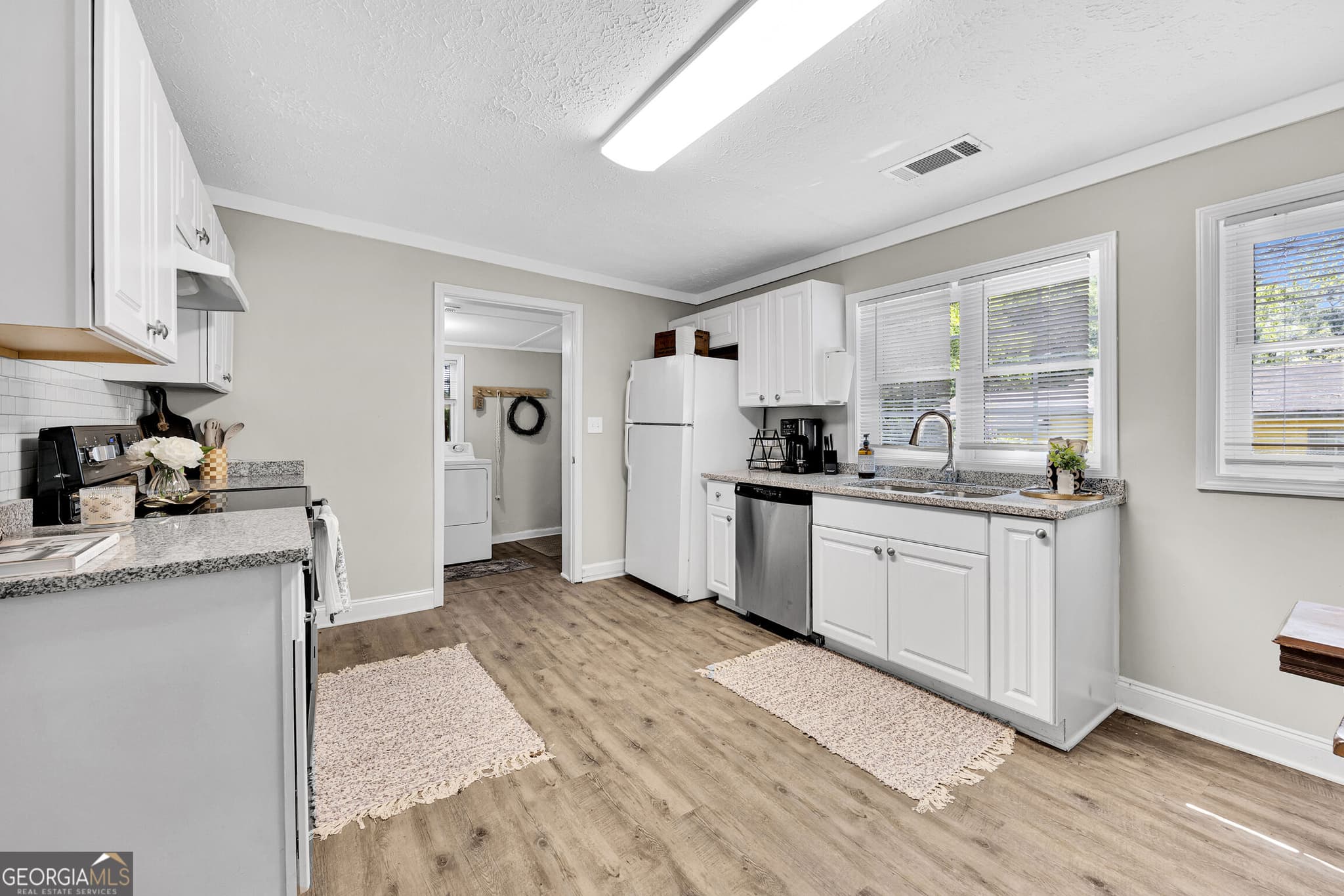 2 bedroom, 1 bathroom, 902 sq ft single family residence for sale at 411 Ash Street, Monroe, GA 30655 — photo 6