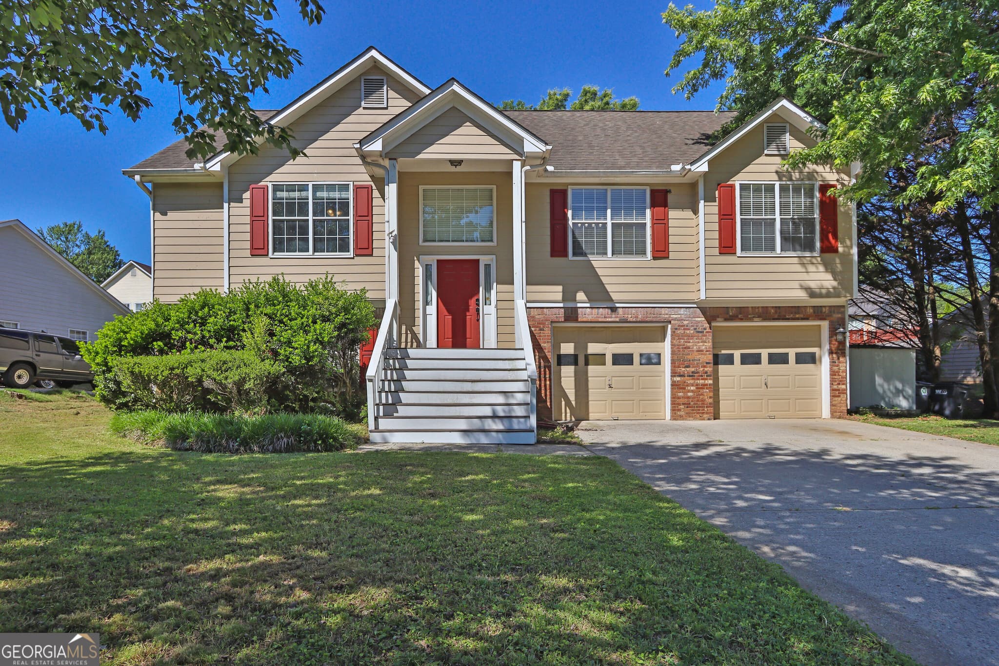 5 bedroom, 3 bathroom, 2,247 sq ft single family residence sold at 5870 Tallant Drive, Sugar Hill, GA 30518