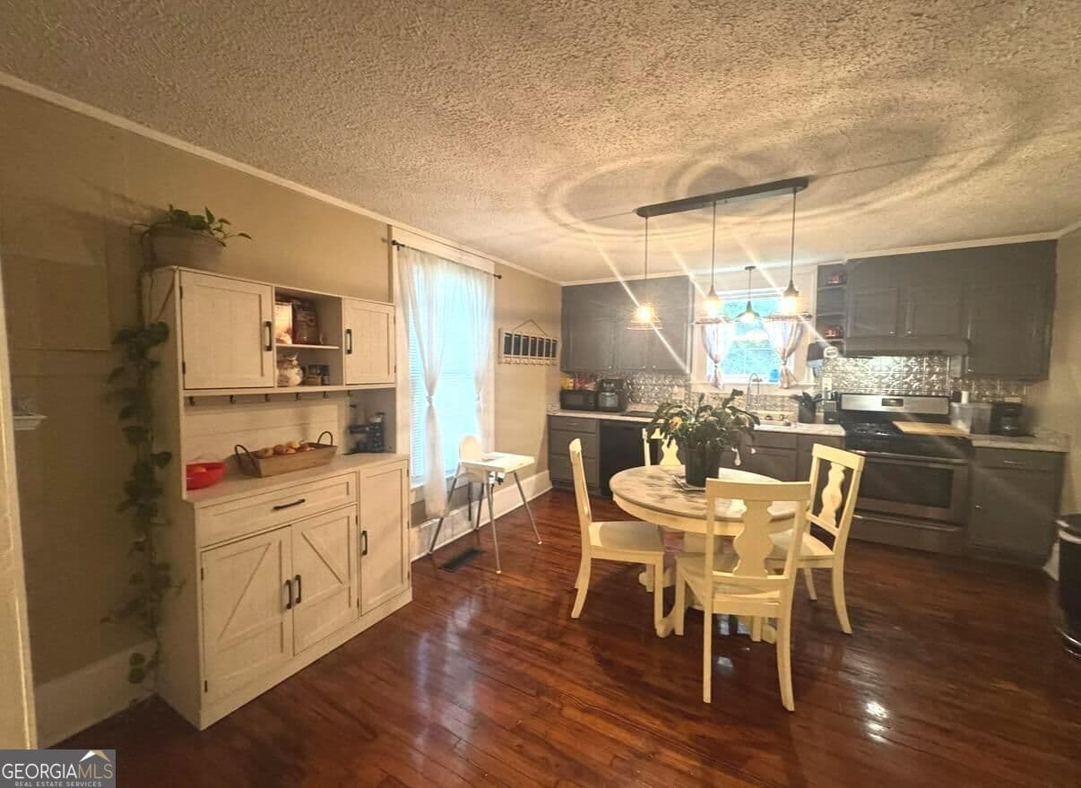 3 bedroom, 1.5 bathroom, 1,742 sq ft single family residence for sale at 254 College Street, Culloden, GA 31016 — photo 4