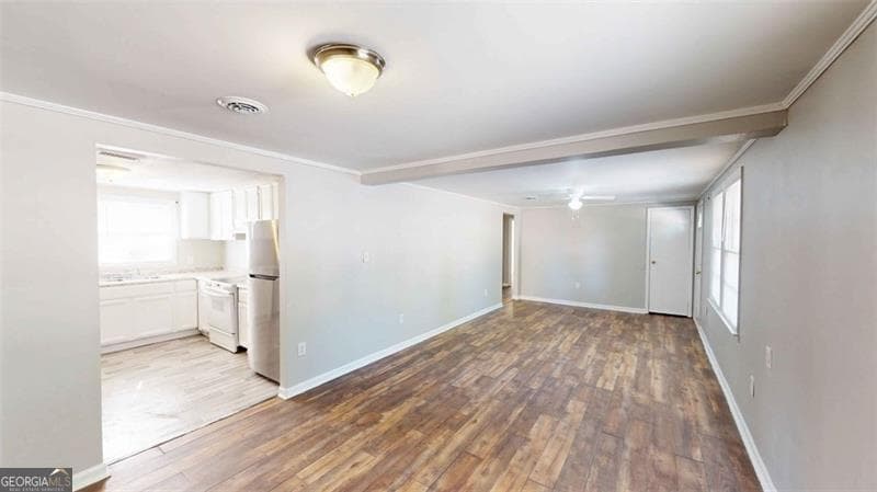 4 bedroom, 2 bathroom, 1,656 sq ft single family residence for sale at 1092 W ADRIAN Circle, Conyers, GA 30094 — photo 5
