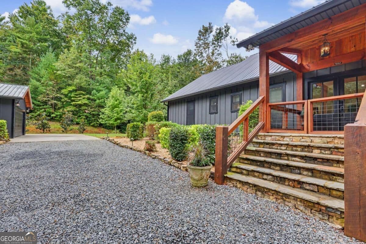 4 bedroom, 2.5 bathroom, 3,456 sq ft single family residence for sale at 3469 Tails Creek Church Road, Ellijay, GA 30540 — photo 5