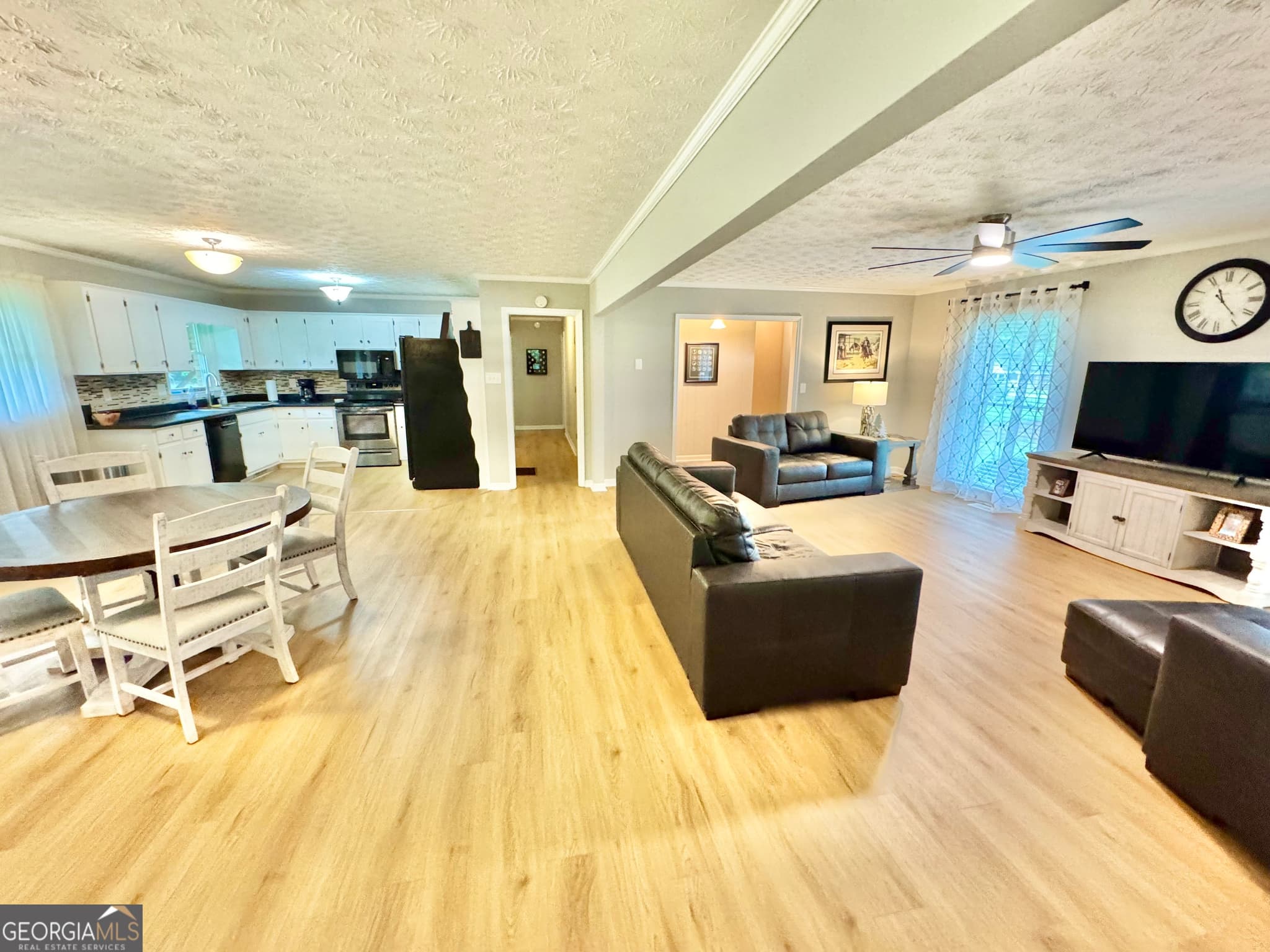 2 bedroom, 2 bathroom, 1,584 sq ft single family residence for sale at 758 S Cherokee Road, Social Circle, GA 30025 — photo 4