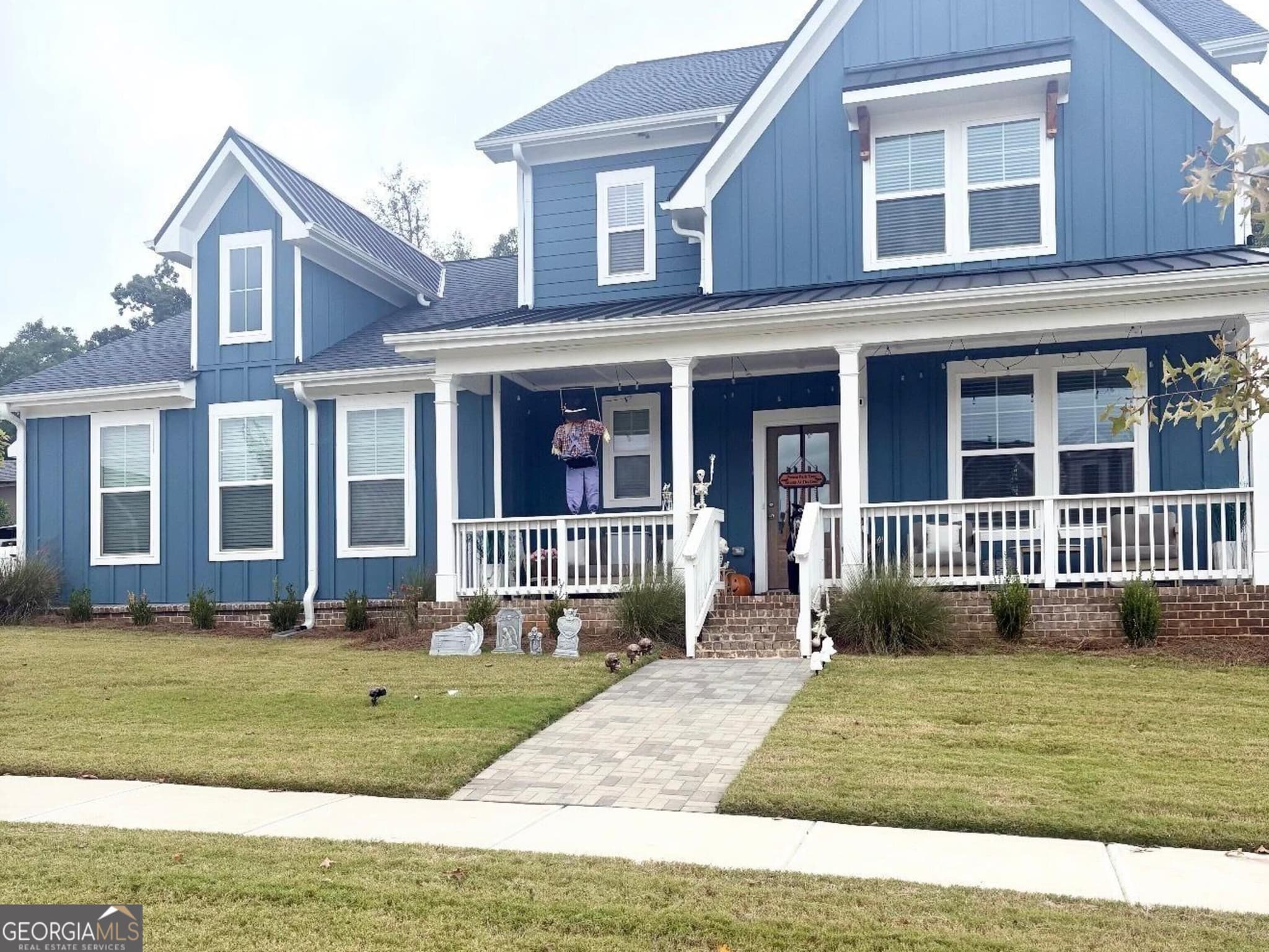 4 bedroom, 2.5 bathroom, 2,802 sq ft single family residence for sale at 4045 Andover Circle, Mcdonough, GA 30252 — photo 2