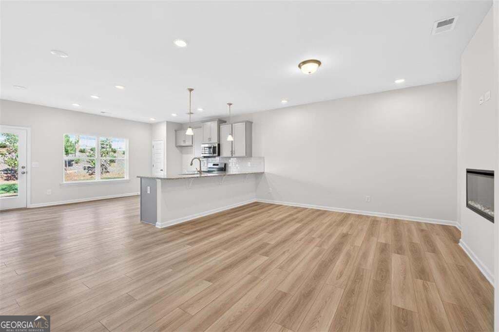 3 bedroom, 2.5 bathroom, 1,730 sq ft townhouse for sale at 516 Brixton Drive 83, Villa Rica, GA 30180 — photo 2