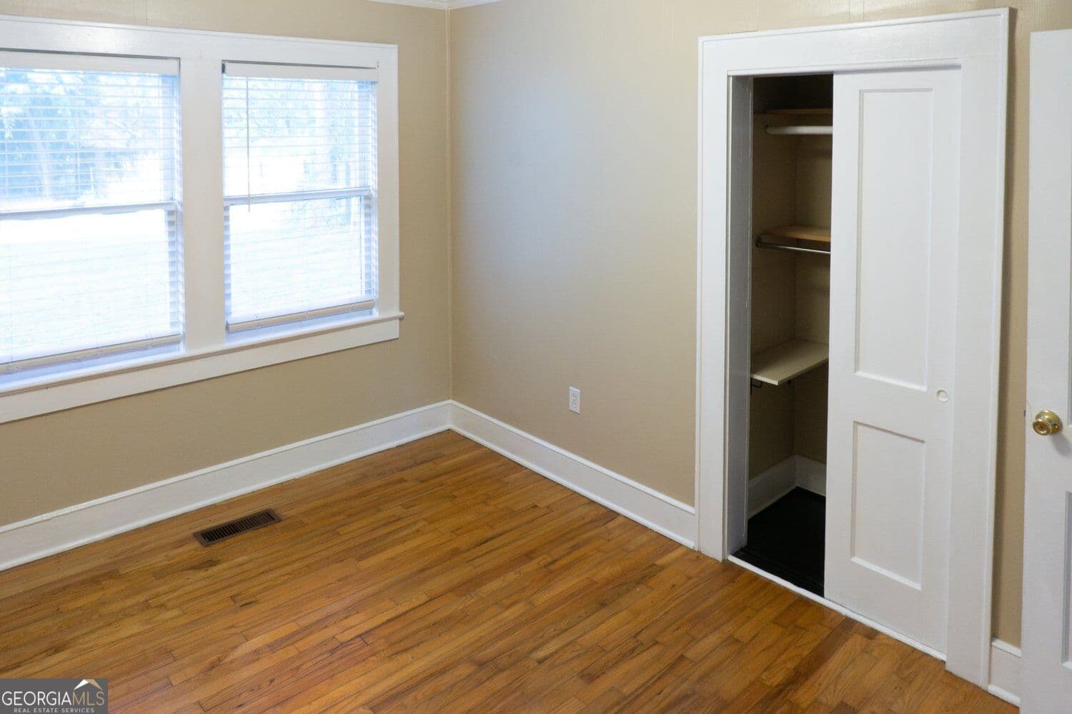 3 bedroom, 2 bathroom, 1,244 sq ft single family residence for sale at 611 Briarwood Circle, Rome, GA 30165 — photo 7
