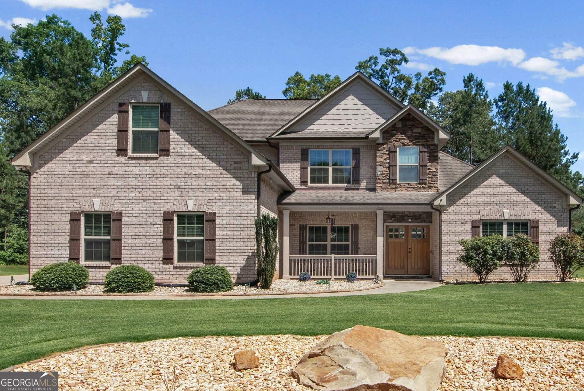 4 bedroom, 3 bathroom, 3,280 sq ft single family residence for sale at 266 Jester Court, Mcdonough, GA 30252 — photo 4