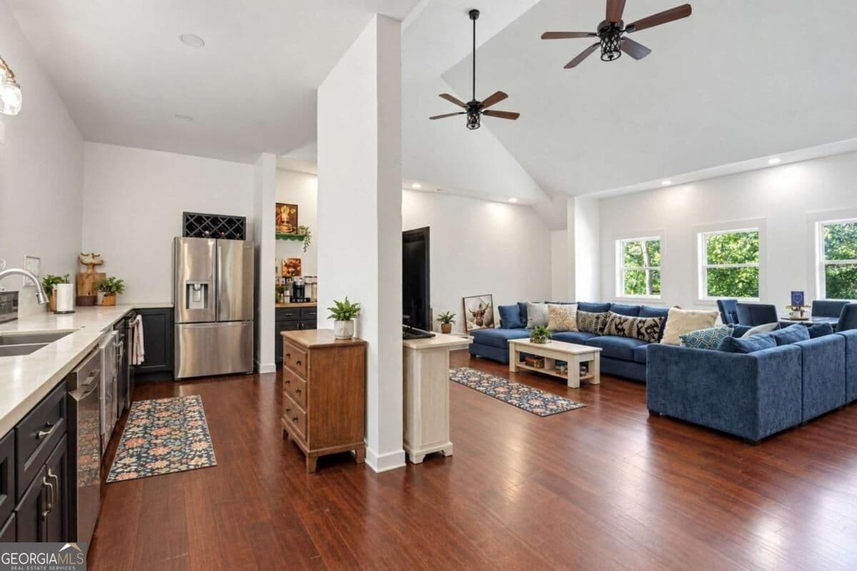 2 bedroom, 2.5 bathroom, 2,476 sq ft single family residence for sale at 300 Pine Drive, Dahlonega, GA 30533 — photo 5