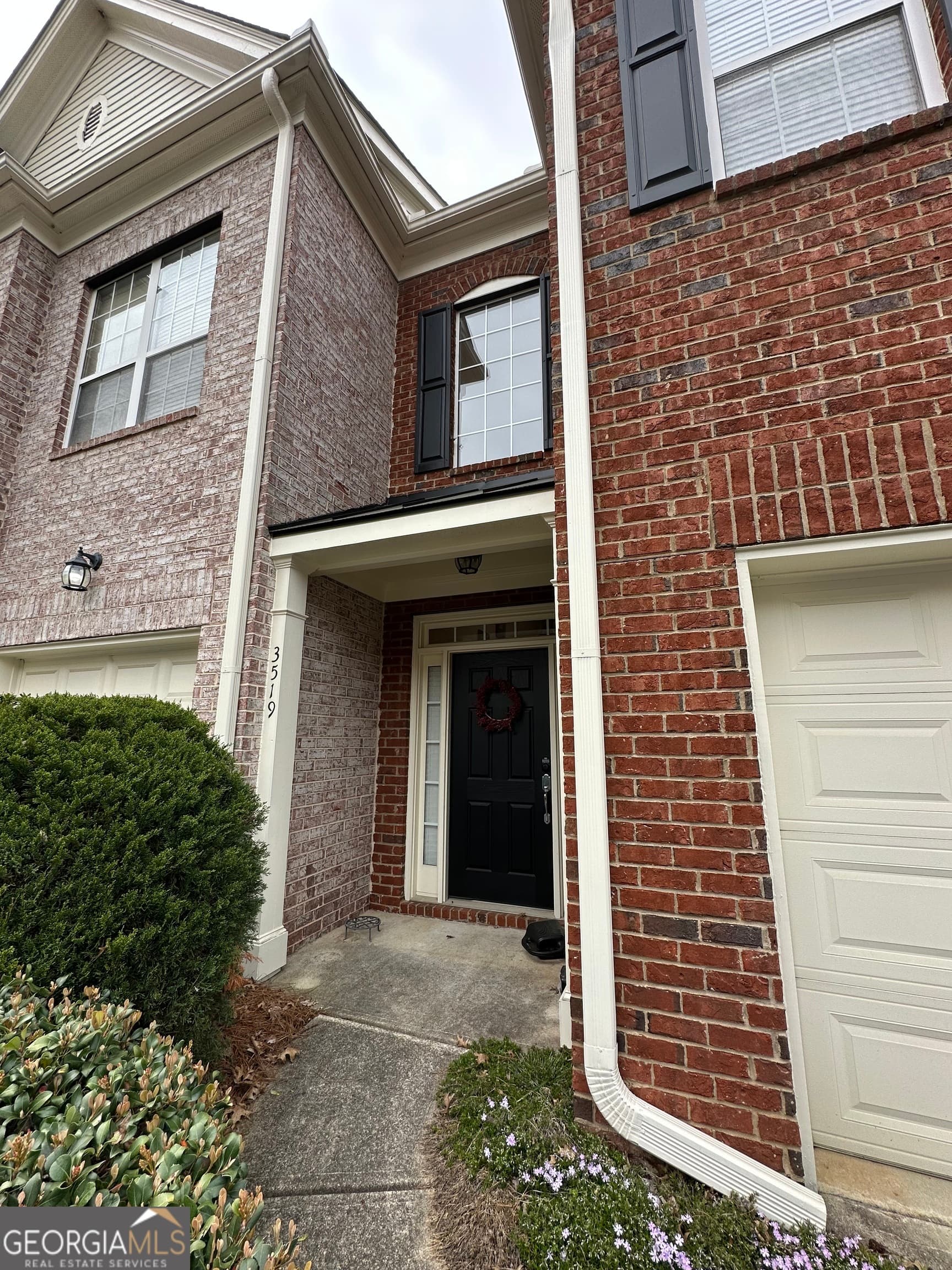 2 bedroom, 2.5 bathroom, 2,072 sq ft single family residence for sale at 3519 Henderson Reserve, Atlanta, GA 30341 — photo 2