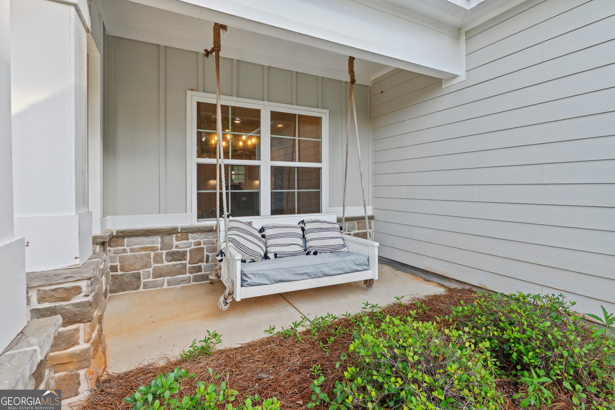 4 bedroom, 2.5 bathroom, 2,548 sq ft single family residence under contract at 122 Lee Road 2121, Salem, AL 36874 — photo 6