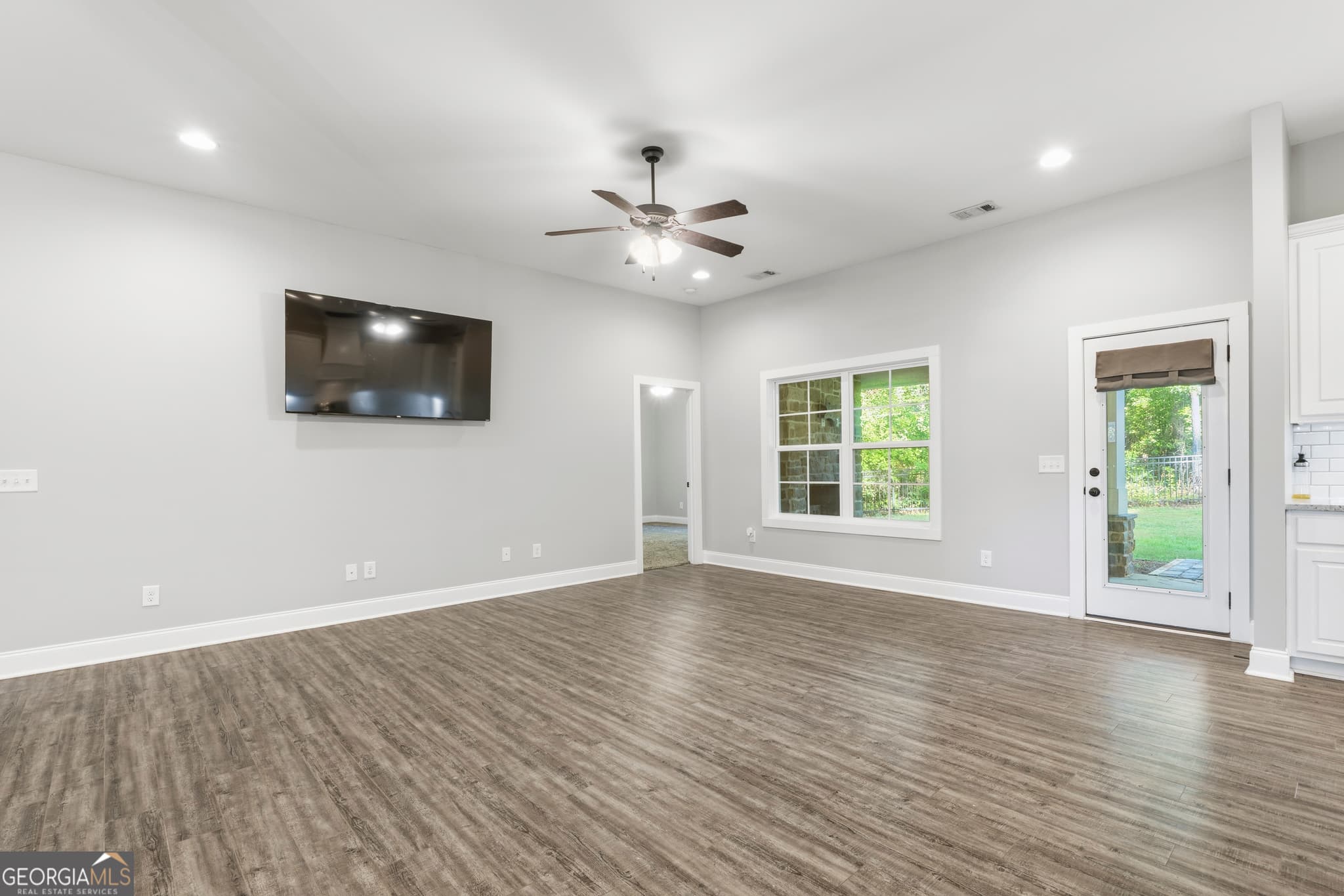 4 bedroom, 2.5 bathroom, 2,548 sq ft single family residence under contract at 122 Lee Road 2121, Salem, AL 36874 — photo 10