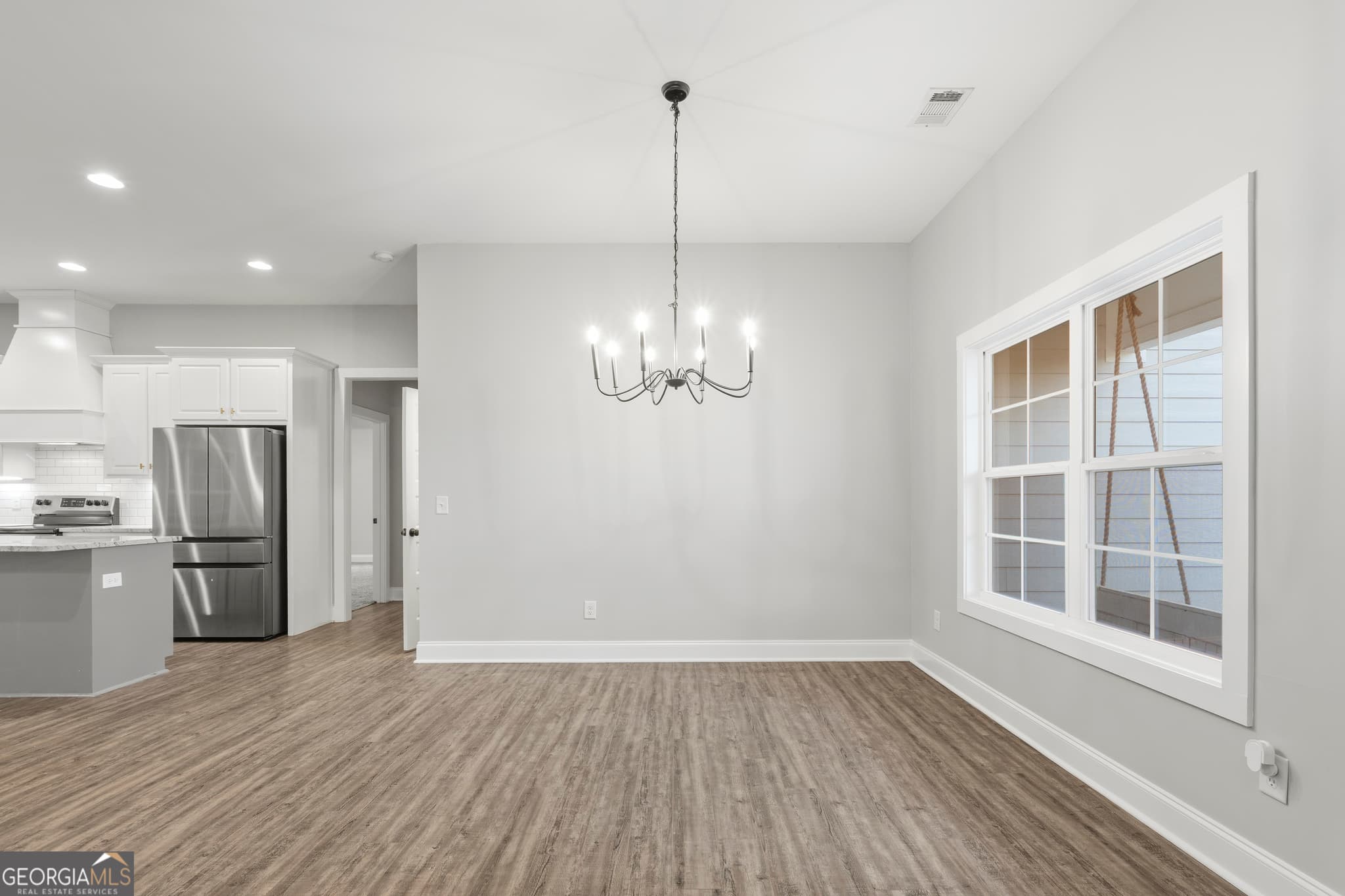 4 bedroom, 2.5 bathroom, 2,548 sq ft single family residence under contract at 122 Lee Road 2121, Salem, AL 36874 — photo 8
