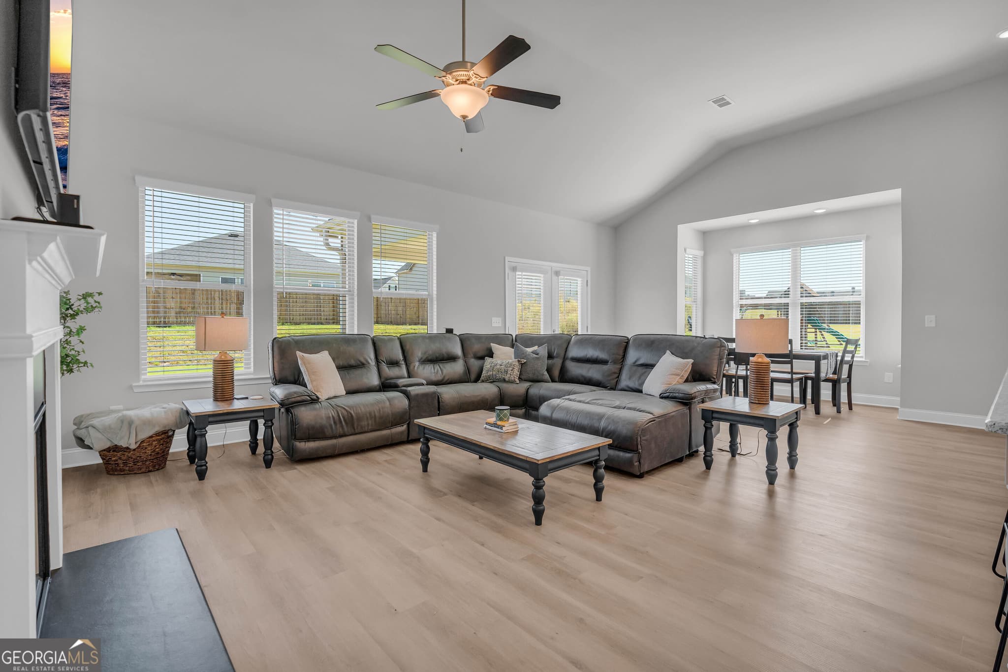 3 bedroom, 2.5 bathroom, 1,938 sq ft single family residence for sale at 158 Applewood Way, Homer, GA 30547 — photo 7