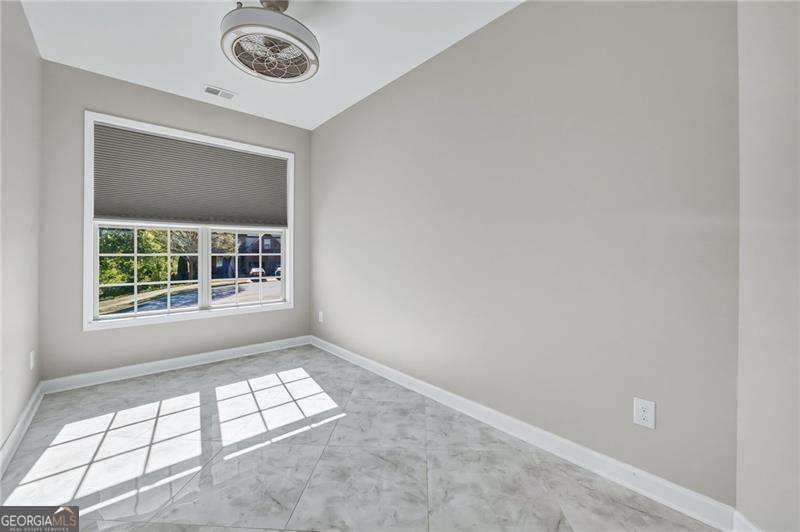6 bedroom, 4.5 bathroom, 5,308 sq ft single family residence for sale at 232 Waters Lake Drive, Woodstock, GA 30188 — photo 10