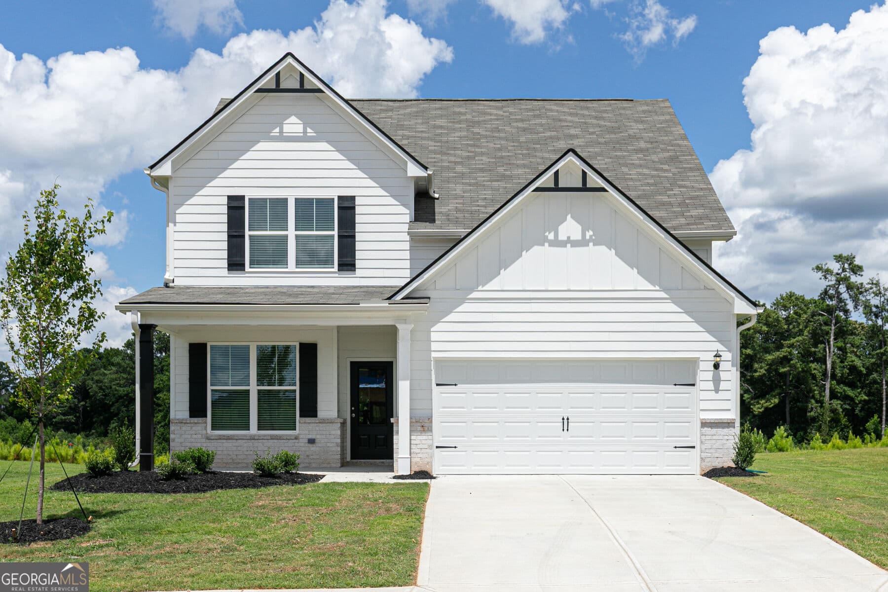 3 bedroom, 2.5 bathroom, 2,087 sq ft single family residence for sale at 625 Slate Road, Conyers, GA 30013 — photo 1 of 18