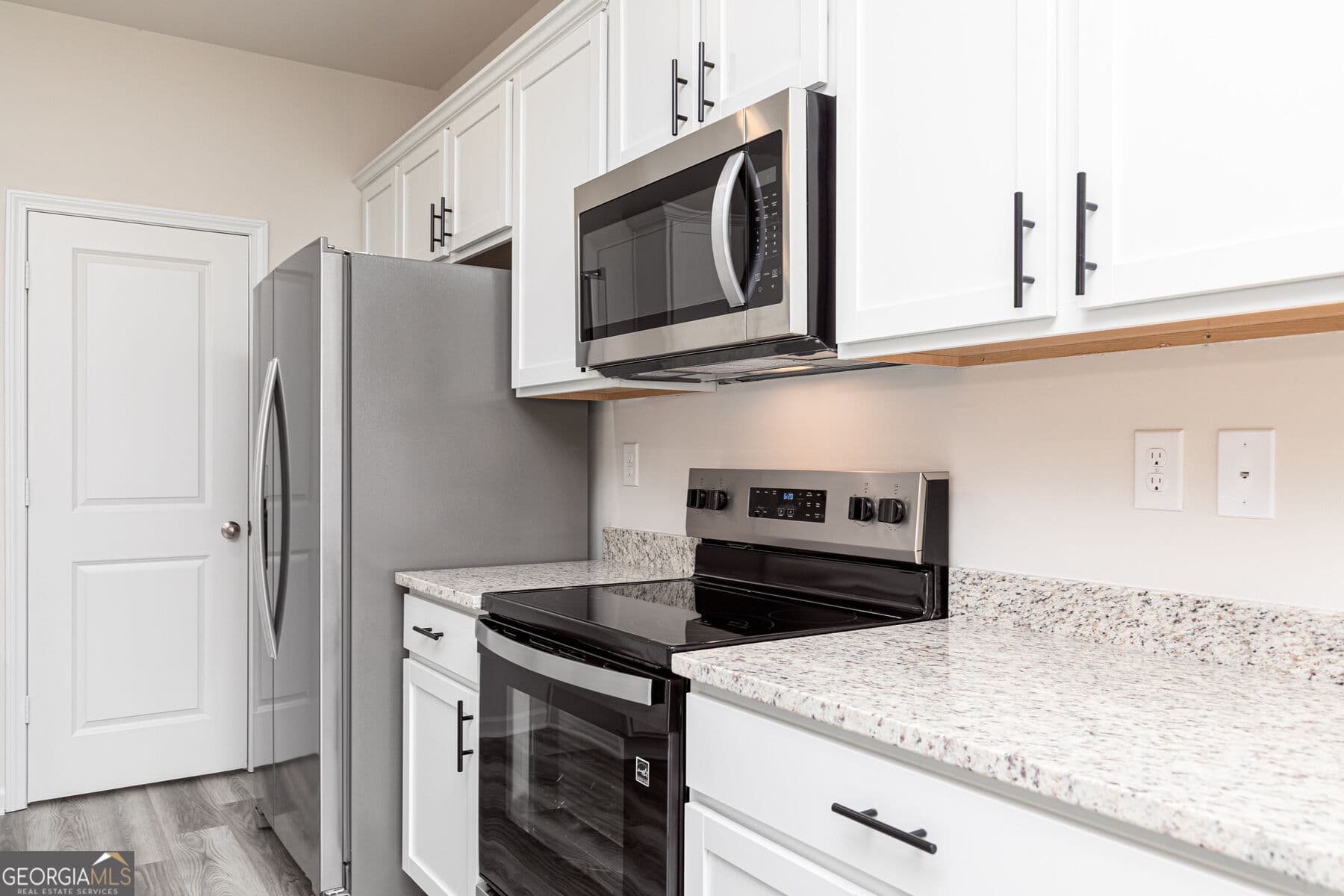 3 bedroom, 2.5 bathroom, 2,087 sq ft single family residence for sale at 625 Slate Road, Conyers, GA 30013 — photo 5