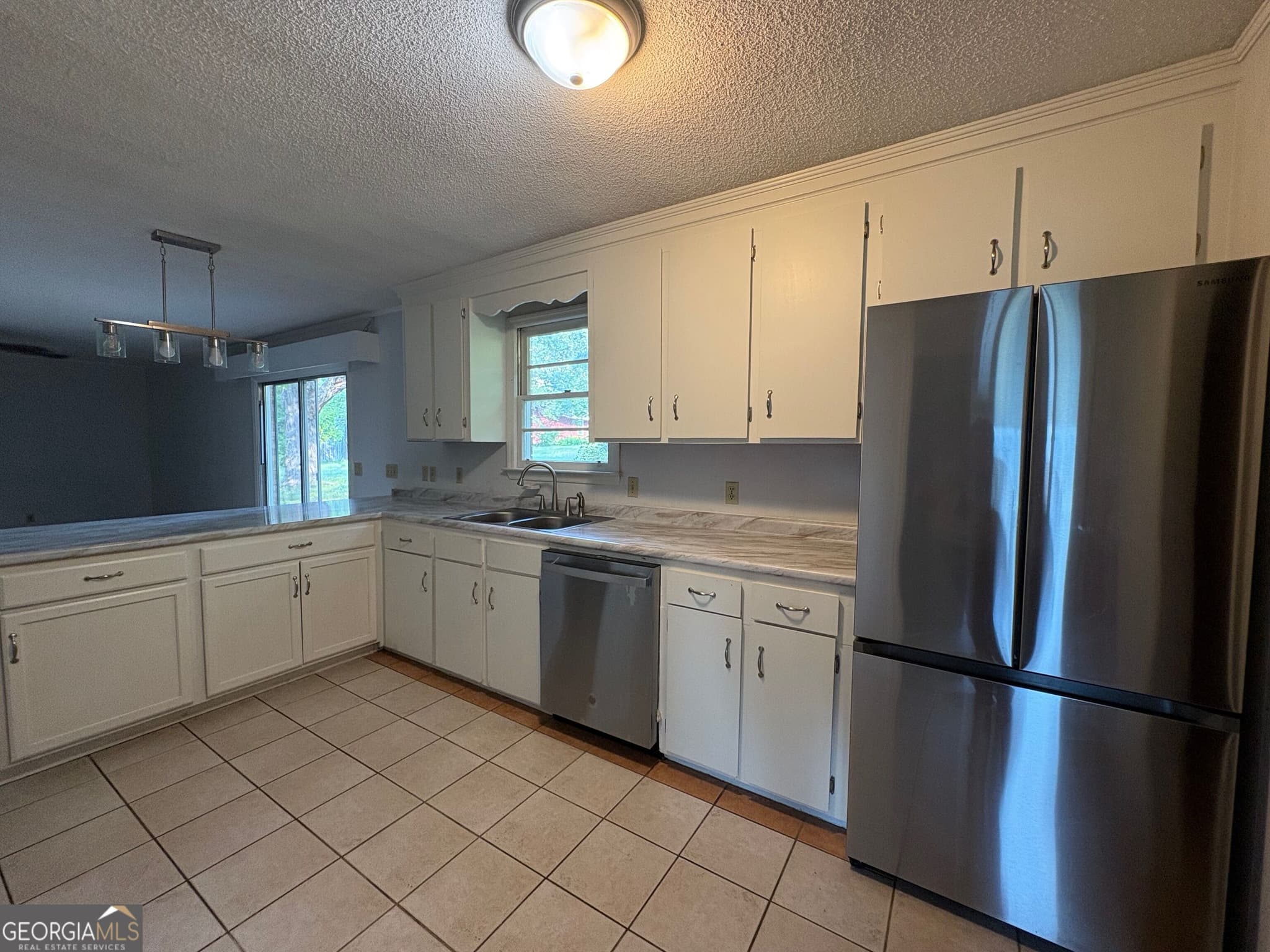 3 bedroom, 2.5 bathroom, 2,260 sq ft single family residence for rent at 100 Cherry Street, Statesboro, GA 30461 for $1,800 a month — photo 6