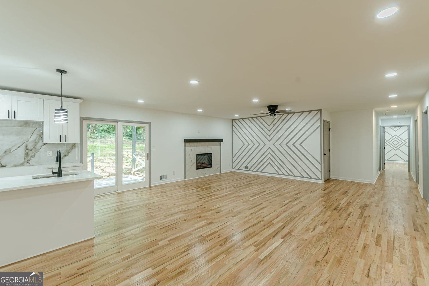 4 bedroom, 3.5 bathroom, 3,873 sq ft single family residence for sale at 3552 Springrun Drive, Decatur, GA 30032 — photo 6