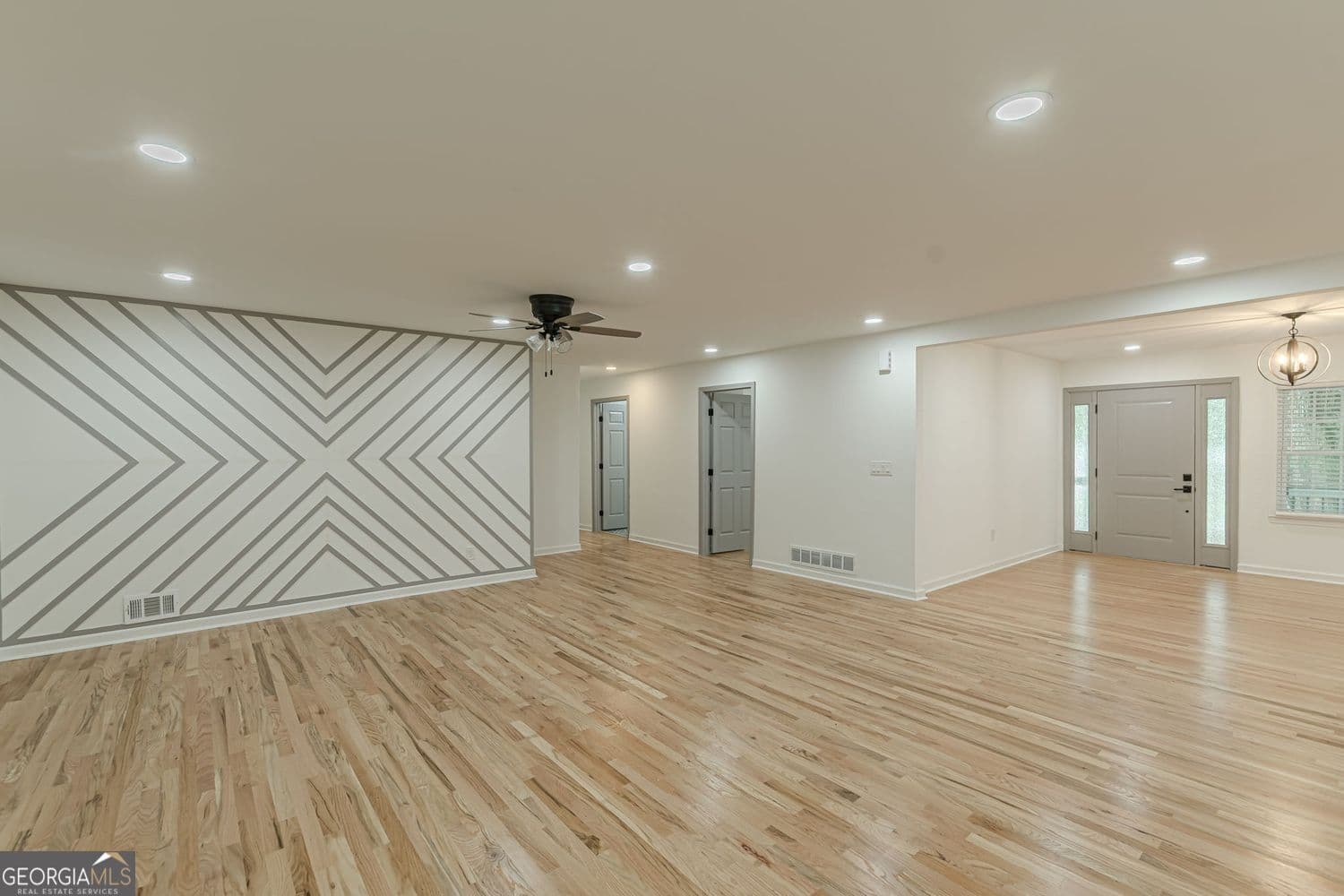 4 bedroom, 3.5 bathroom, 3,873 sq ft single family residence for sale at 3552 Springrun Drive, Decatur, GA 30032 — photo 7