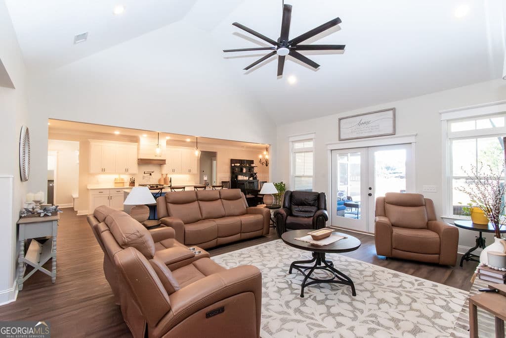 4 bedroom, 3.5 bathroom, 3,022 sq ft single family residence for sale at 1355 Old Louisville Road, Guyton, GA 31312 — photo 5