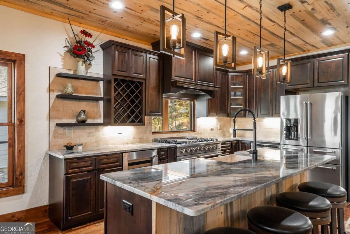 3 bedroom, 2.5 bathroom, 2,712 sq ft cabin,single family residence for sale at 1248 Sunset Road, Epworth, GA 30541 — photo 7