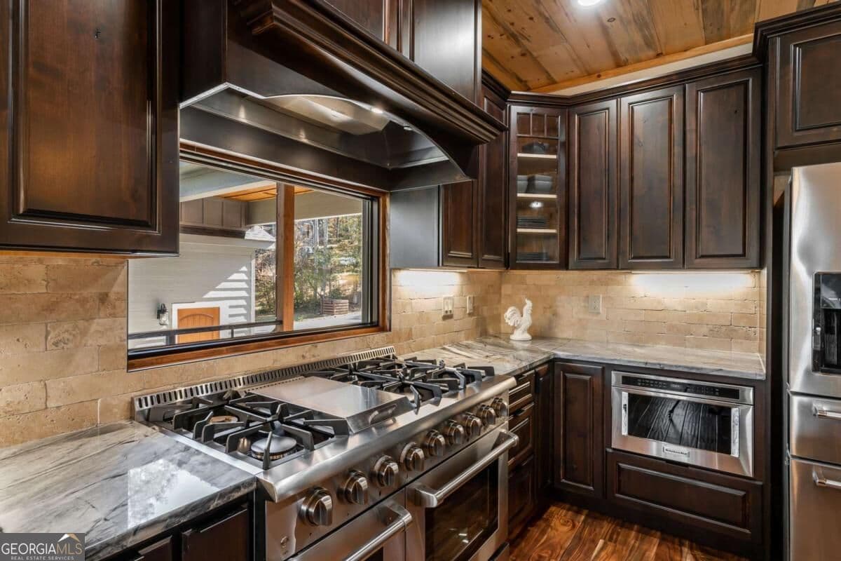 3 bedroom, 2.5 bathroom, 2,712 sq ft cabin,single family residence for sale at 1248 Sunset Road, Epworth, GA 30541 — photo 9