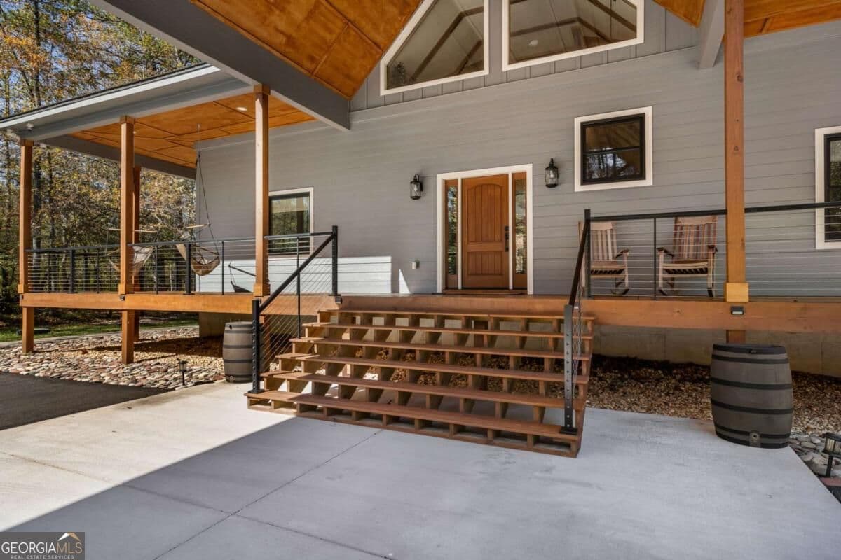 3 bedroom, 2.5 bathroom, 2,712 sq ft cabin,single family residence for sale at 1248 Sunset Road, Epworth, GA 30541 — photo 4
