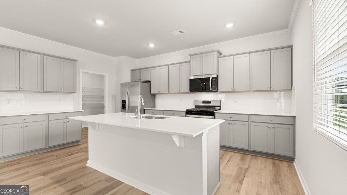 4 bedroom, 3.5 bathroom, 2,890 sq ft single family residence for sale at 346 Grandview Drive, Dawsonville, GA 30534 — photo 8