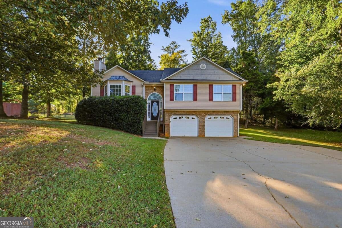 3 bedroom, 2 bathroom, 1,475 sq ft single family residence for sale at 22 Carriage Lane, Cartersville, GA 30120
