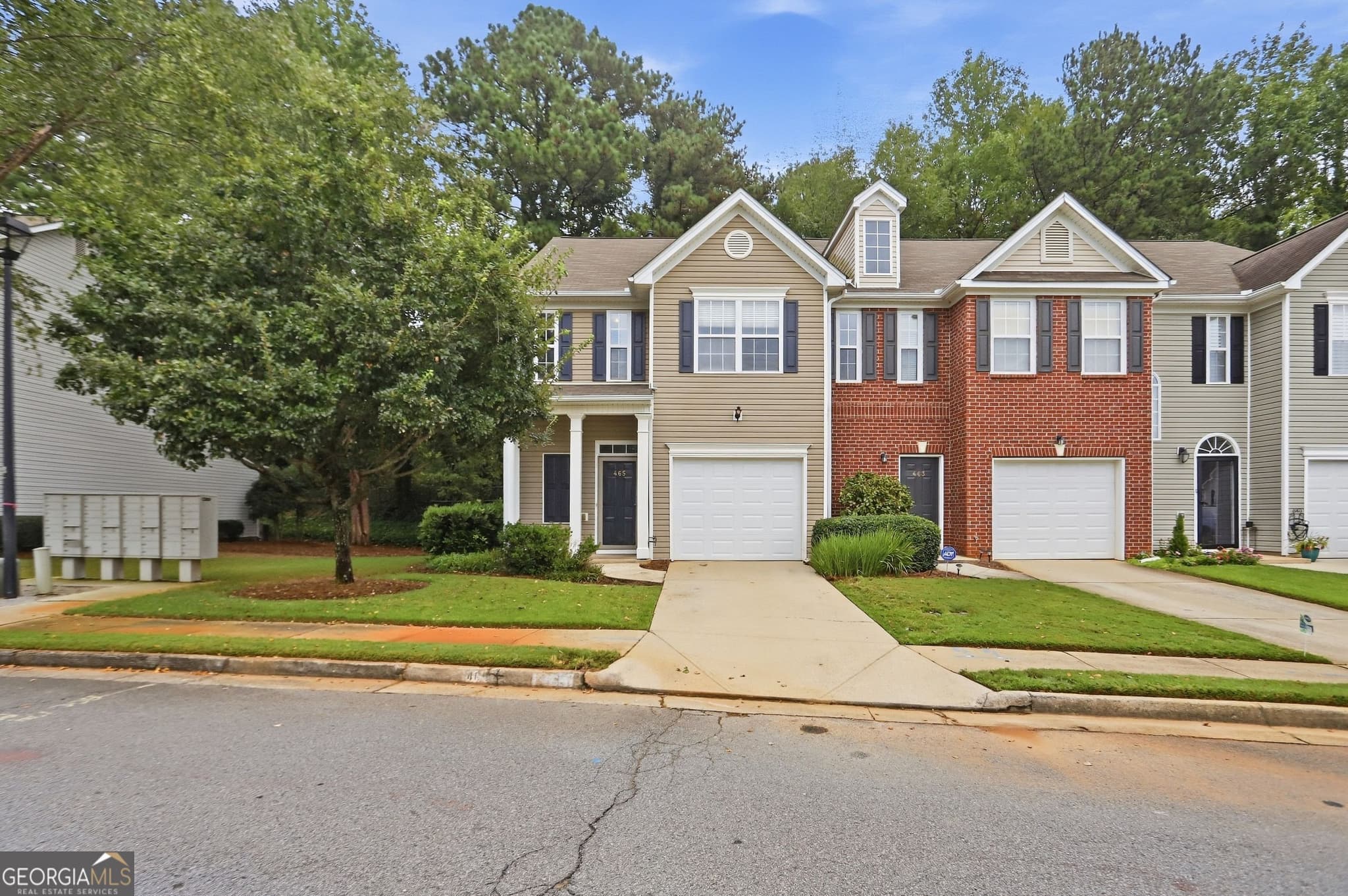 3 bedroom, 2.5 bathroom, 1,596 sq ft townhouse for sale at 465 Lantern Wood Drive, Scottdale, GA 30079