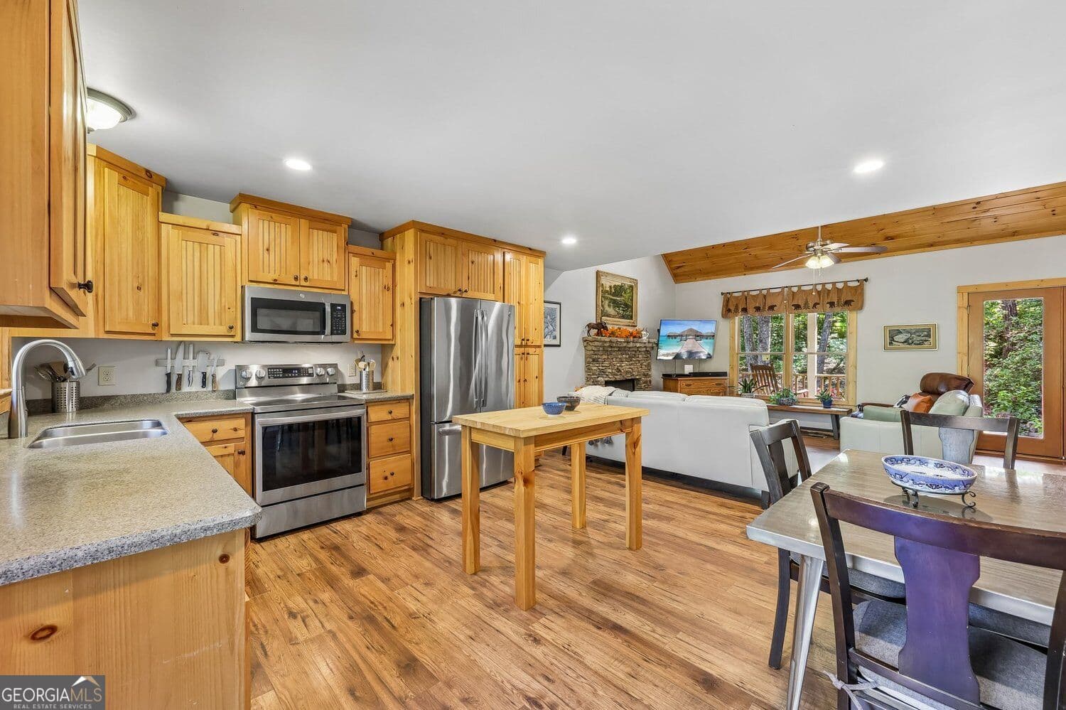 4 bedroom, 3.5 bathroom, 2,843 sq ft single family residence for sale at 153 Hannahs Crossing Drive, Dahlonega, GA 30533 — photo 10
