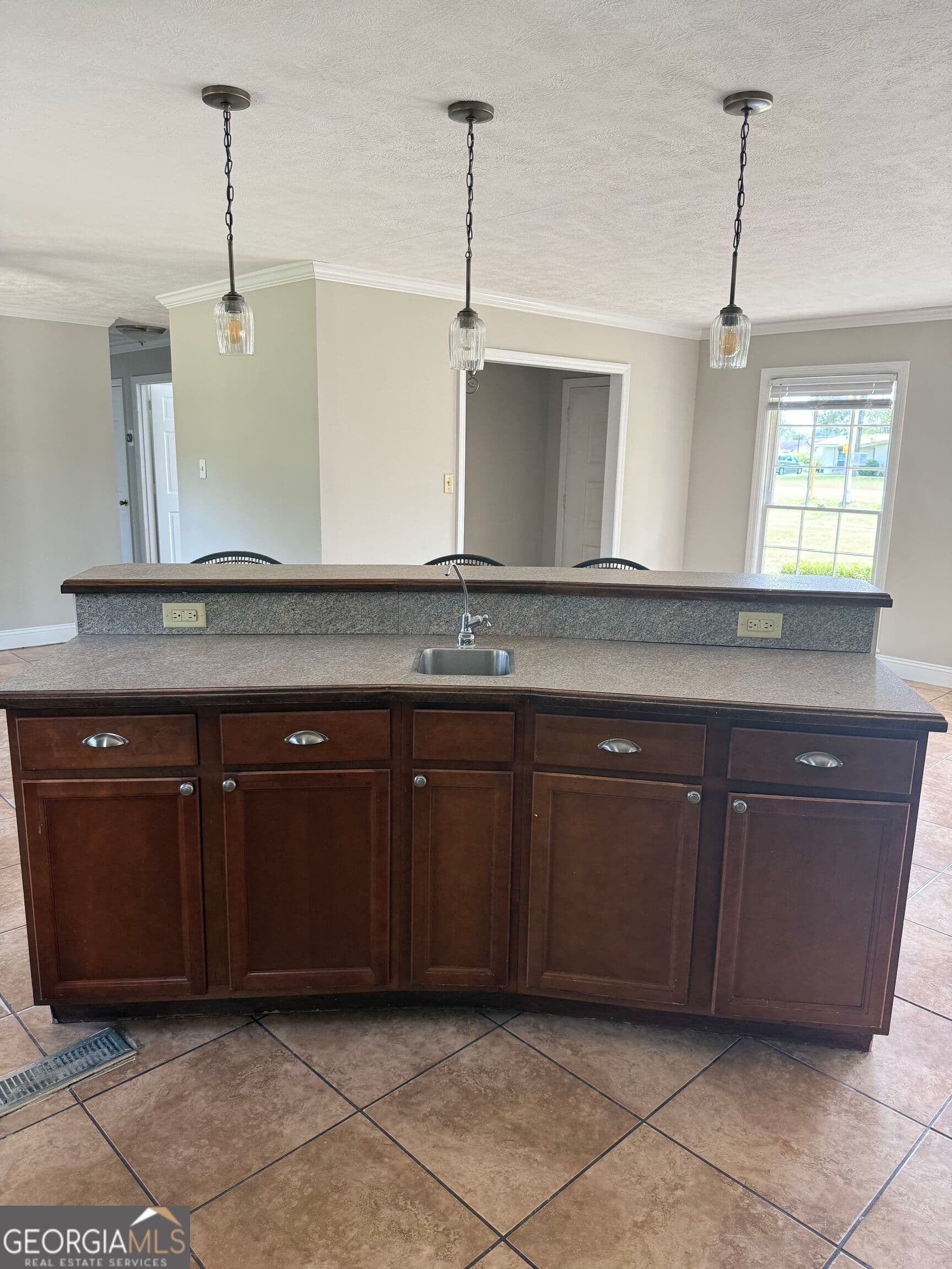 3 bedroom, 1.5 bathroom, 1,512 sq ft single family residence for sale at 407 Holly Drive, Albany, GA 31705 — photo 7