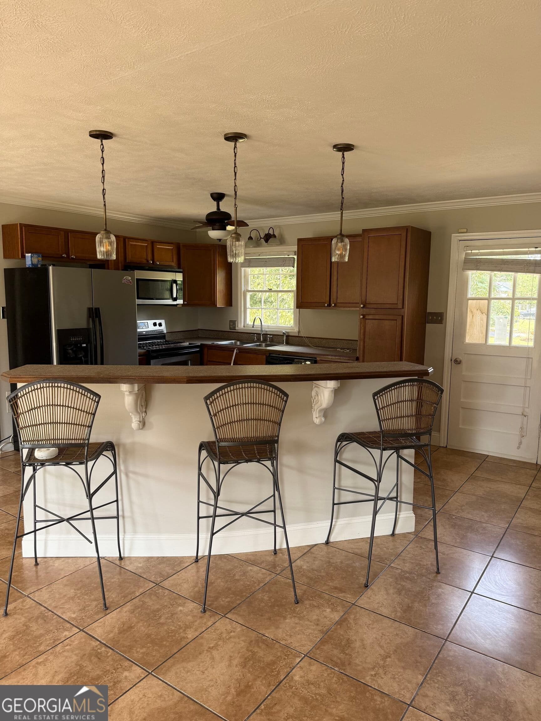 3 bedroom, 1.5 bathroom, 1,512 sq ft single family residence for sale at 407 Holly Drive, Albany, GA 31705 — photo 8