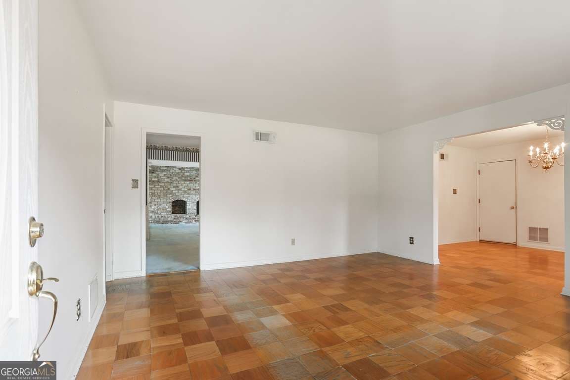 3 bedroom, 2 bathroom, 1,660 sq ft single family residence for sale at 220 Holly Avenue, Pooler, GA 31322 — photo 6
