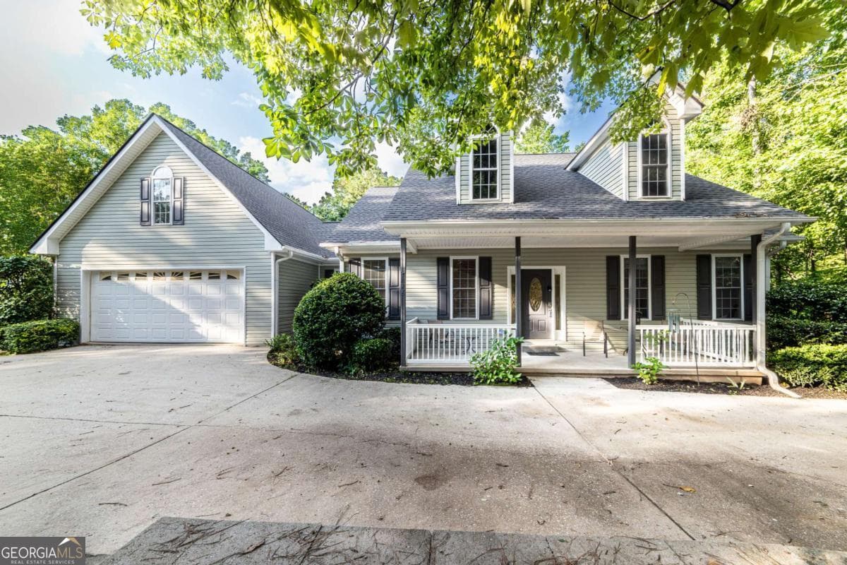 5 bedroom, 5 bathroom, 4,390 sq ft single family residence for sale at 7822 Beachwood Drive, Murrayville, GA 30564 — photo 1 of 68