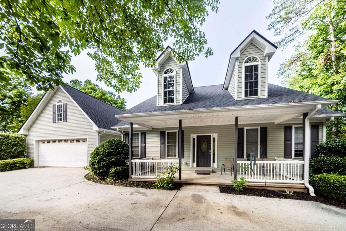 5 bedroom, 5 bathroom, 4,390 sq ft single family residence for sale at 7822 Beachwood Drive, Murrayville, GA 30564 — photo 5