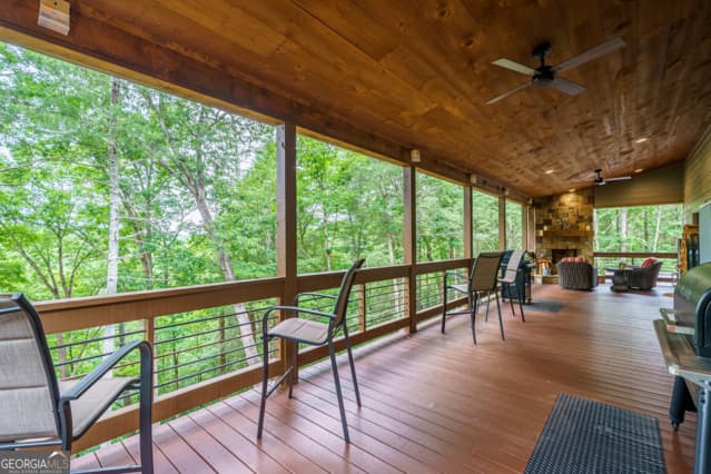 3 bedroom, 2.5 bathroom, 2,650 sq ft single family residence for sale at 314 Lake View Lane, Ellijay, GA 30536 — photo 8
