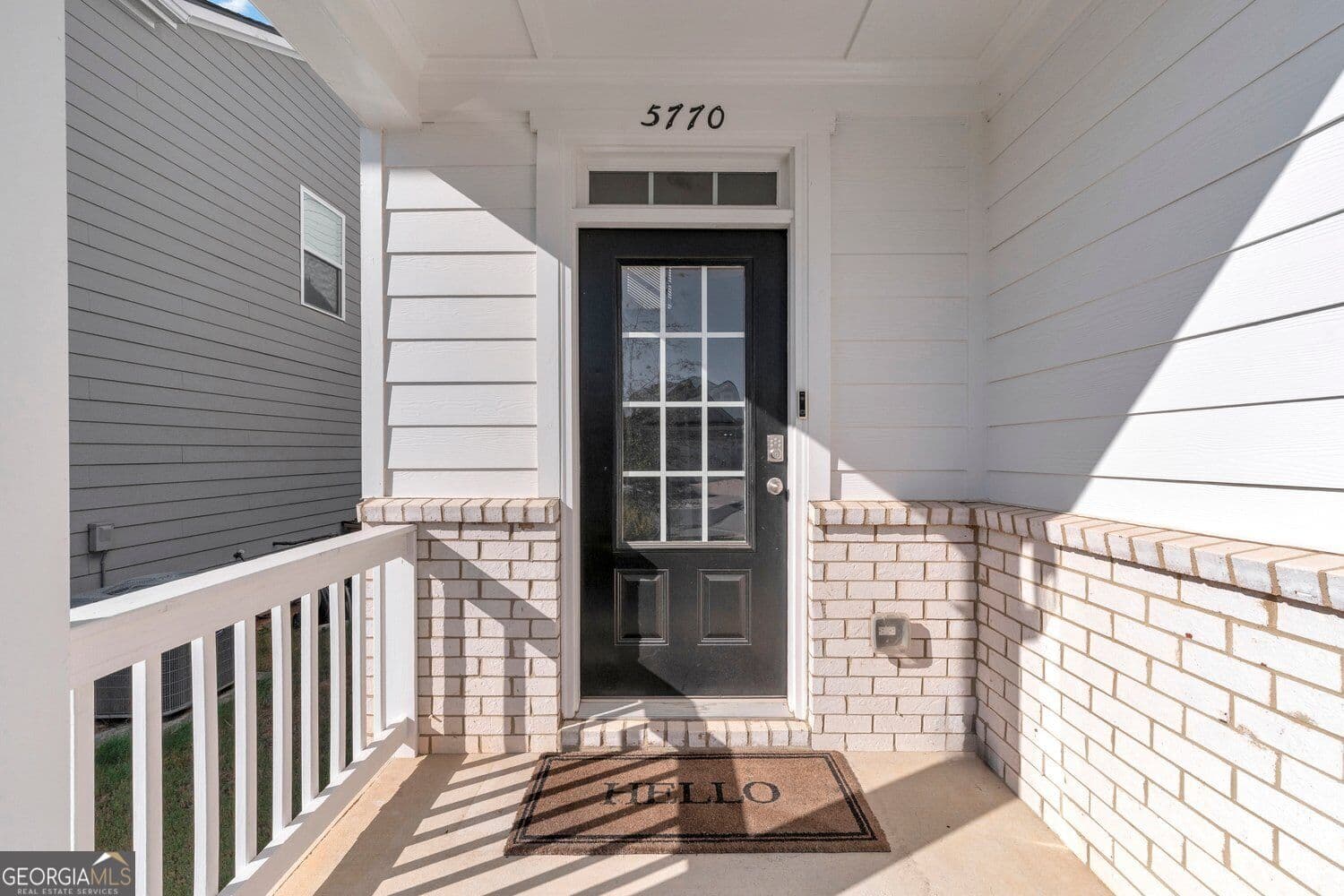 5 bedroom, 3 bathroom, 2,416 sq ft single family residence for sale at 5770 Turnstone Trail, Flowery Branch, GA 30542 — photo 3