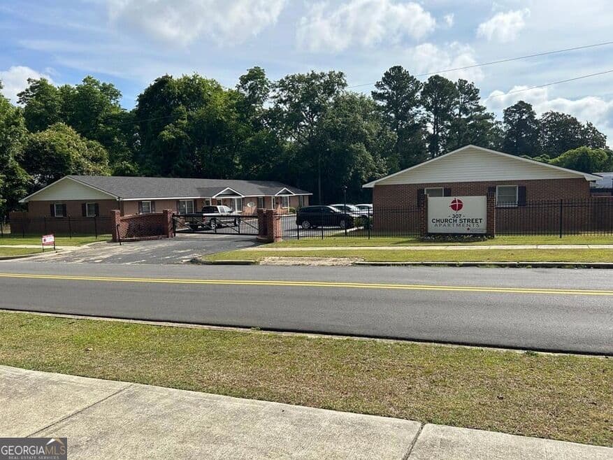 2 bedroom, 2 bathroom apartment for rent at 307 N Church Street D1, Dublin, GA 31021 for $1,075 a month