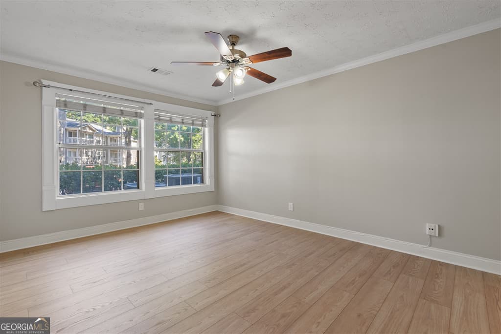 2 bedroom, 2 bathroom, 1,128 sq ft condominium for sale at 1364 Keys Crossing Drive, Atlanta, GA 30319 — photo 9