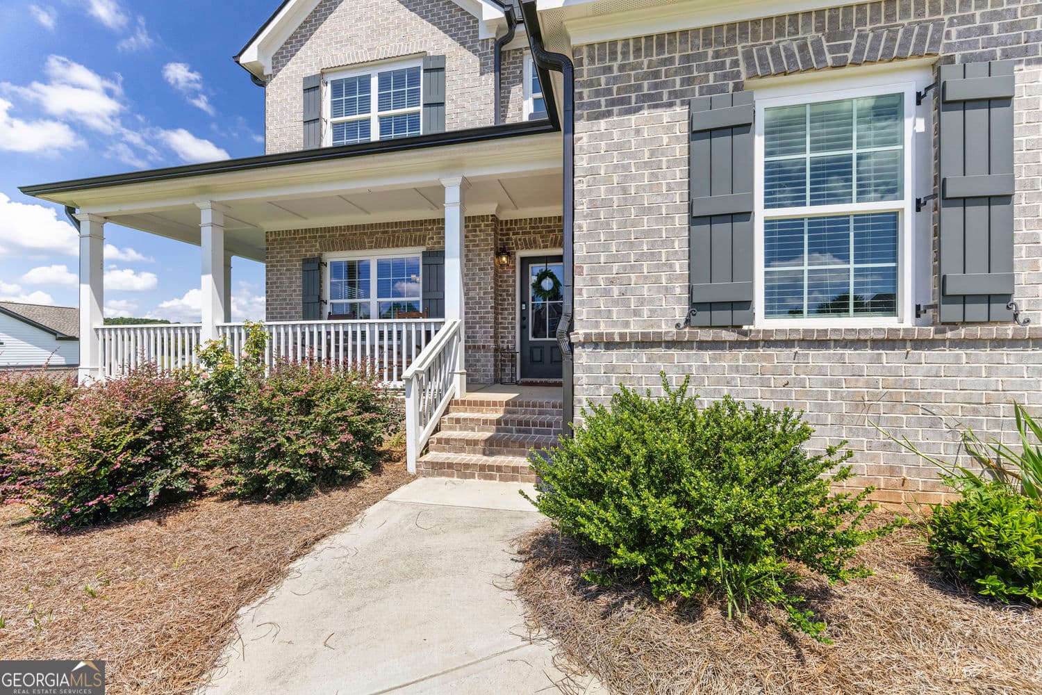 5 bedroom, 4 bathroom, 2,528 sq ft single family residence for sale at 2504 Creekside Crossing, Monroe, GA 30656 — photo 3