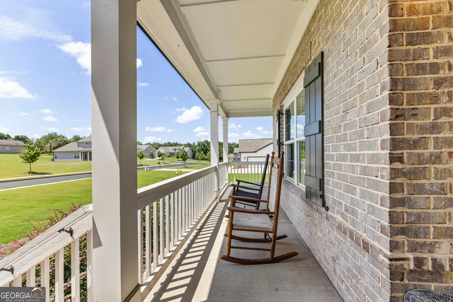 5 bedroom, 4 bathroom, 2,528 sq ft single family residence for sale at 2504 Creekside Crossing, Monroe, GA 30656 — photo 5