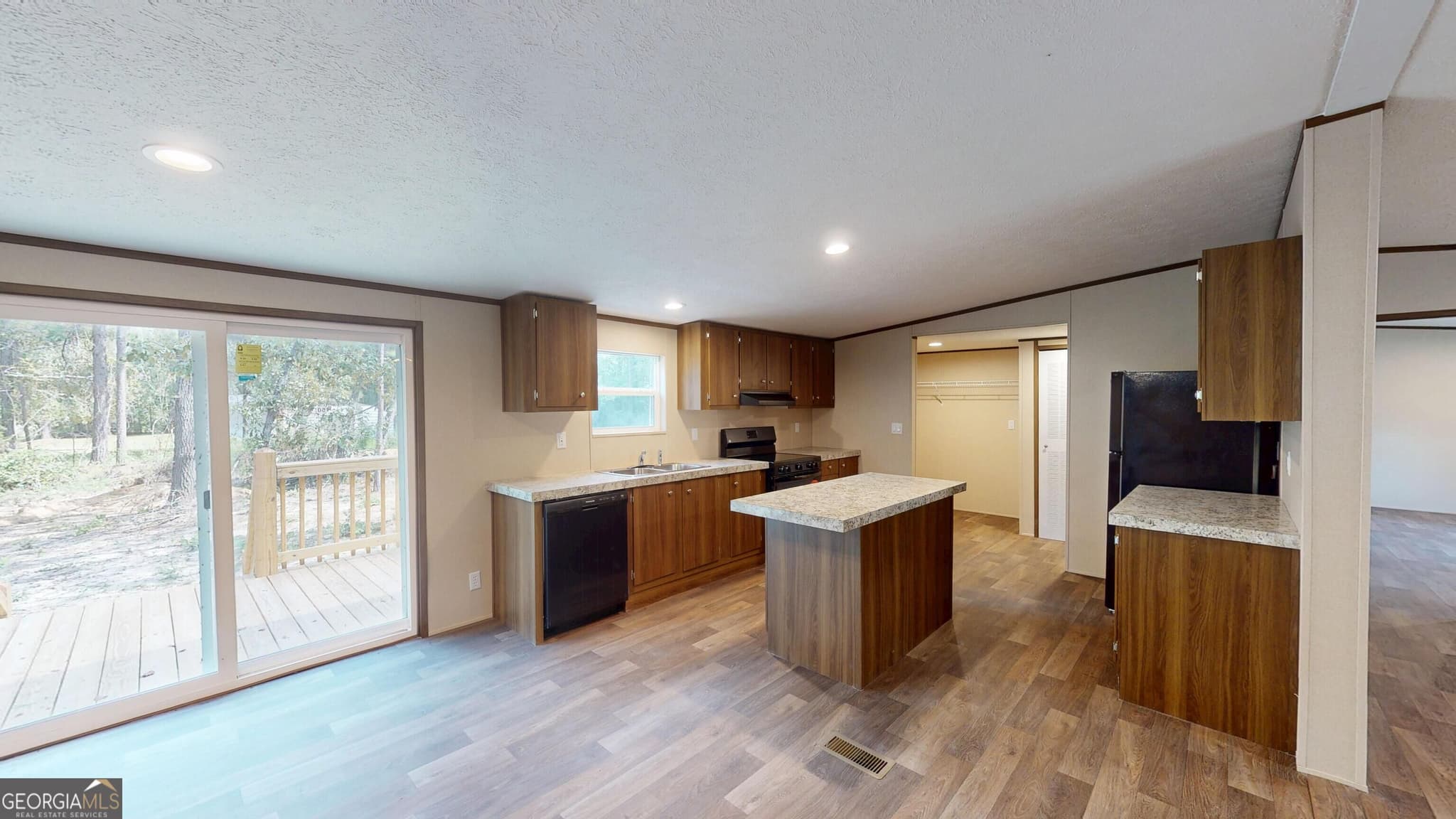 4 bedroom, 2 bathroom, 1,791 sq ft manufactured home,single family residence for sale at 4605 Jackie Drive, Millen, GA 30442 — photo 9