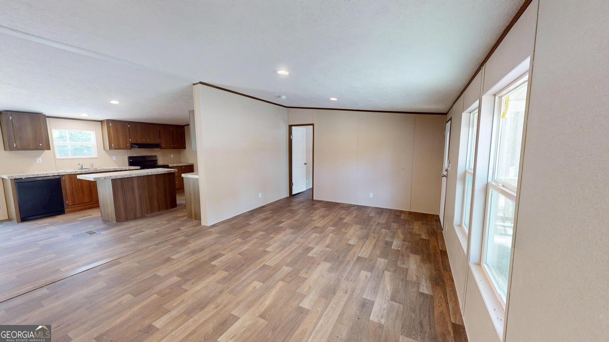 4 bedroom, 2 bathroom, 1,791 sq ft manufactured home,single family residence for sale at 4605 Jackie Drive, Millen, GA 30442 — photo 8
