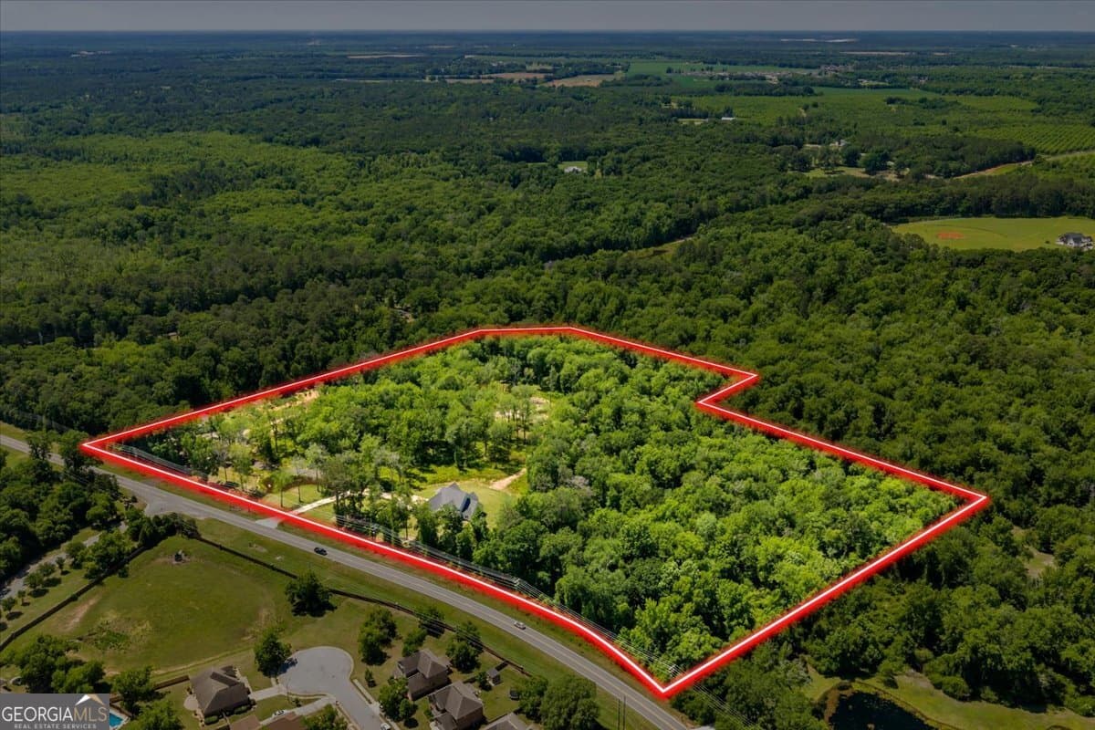4 bedroom, 4.5 bathroom, 3,121 sq ft single family residence for sale at 466 Bear Branch Road, Kathleen, GA 31047 — photo 6