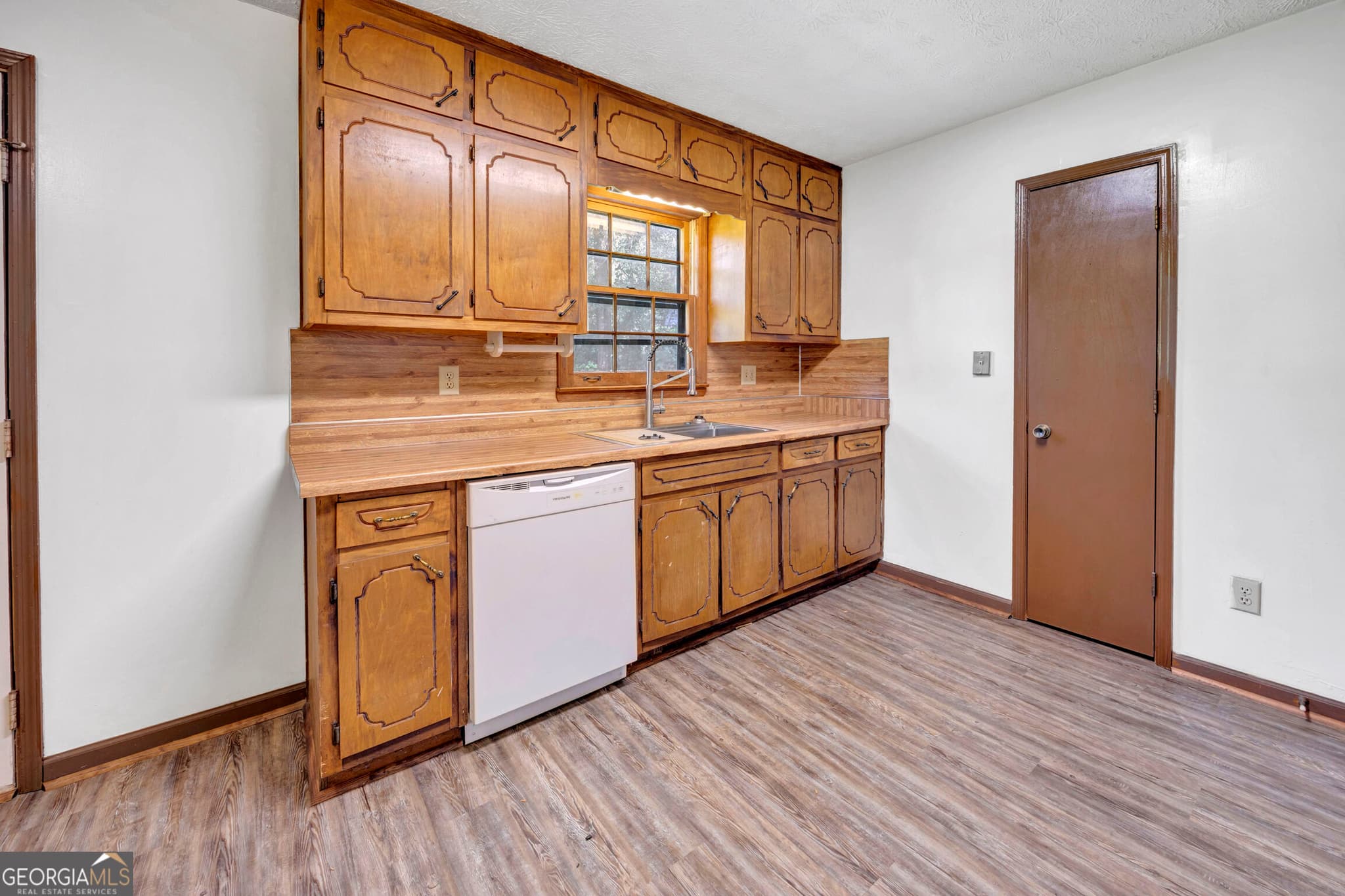3 bedroom, 2 bathroom, 1,372 sq ft single family residence for sale at 65 Pinehurst Drive, Stockbridge, GA 30281 — photo 10