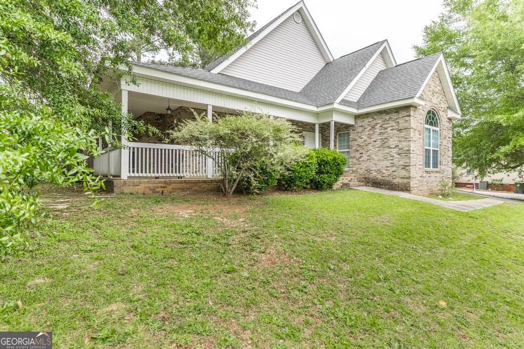 4 bedroom, 2 bathroom, 2,456 sq ft single family residence for sale at 211 Cade Terrace, Warner Robins, GA 31088 — photo 3