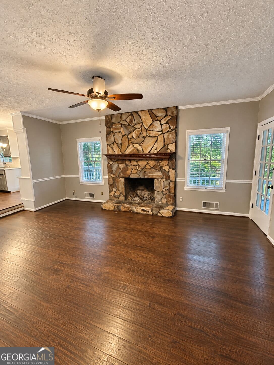 3 bedroom, 2 bathroom, 1,955 sq ft single family residence under contract at 404 Ponderosa Drive, Thomaston, GA 30286 — photo 10